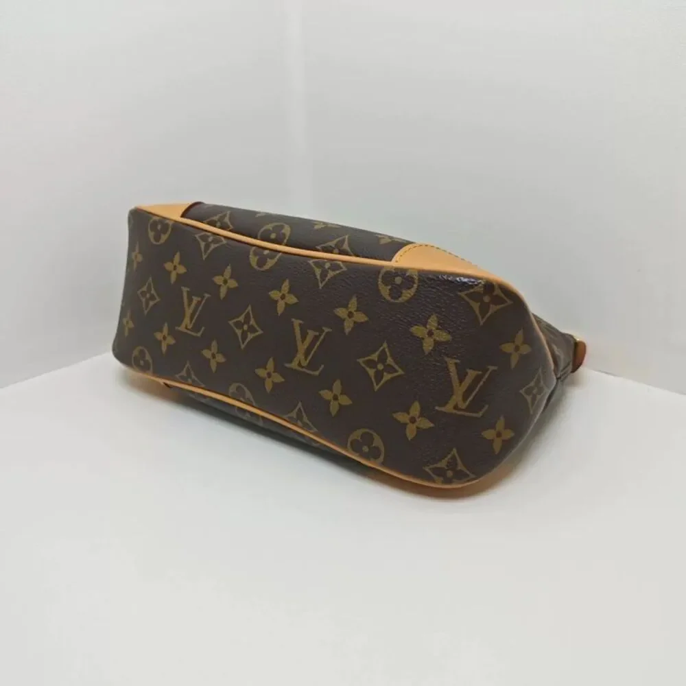 Louis Vuitton Women Pre-Loved Bag Very Good Condition
